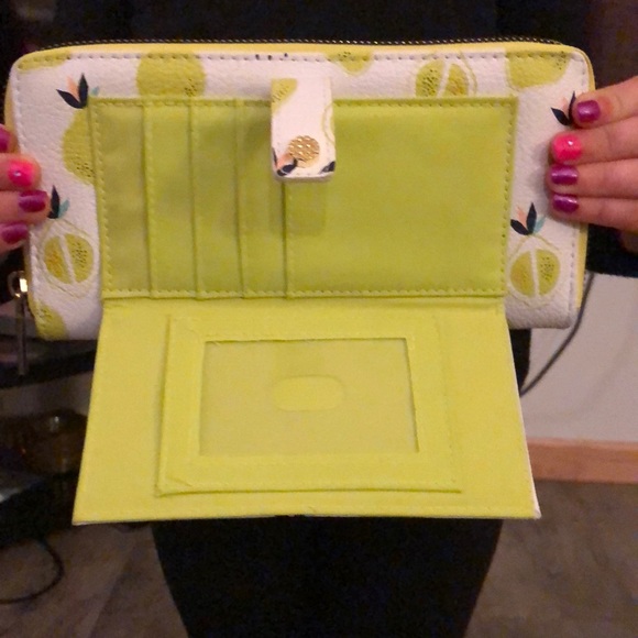 Wallet - Picture 2 of 4